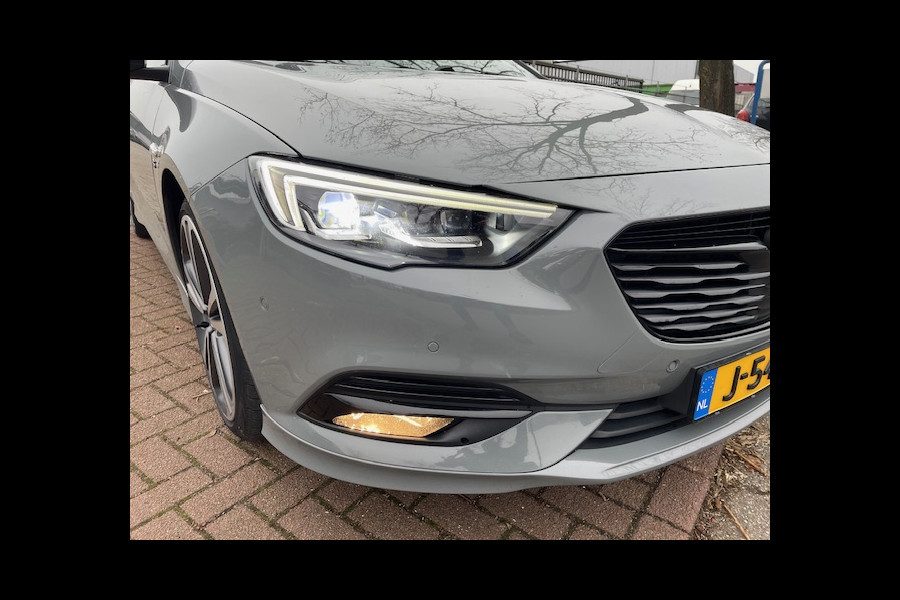 Opel Insignia Sports Tourer 2.0 BiTurbo 4x4 GSi Exclusive Automaat Full Options Nw prijs 74.000,=