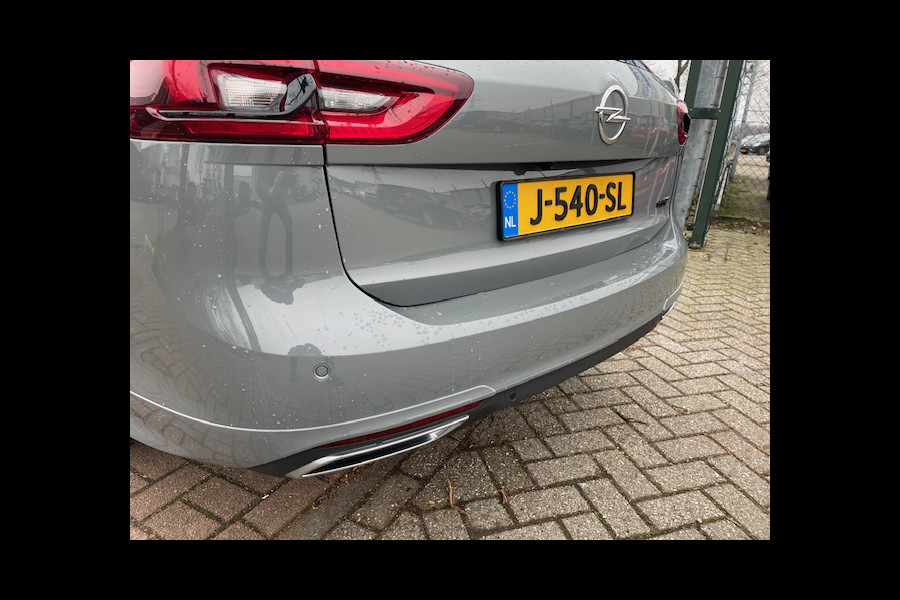 Opel Insignia Sports Tourer 2.0 BiTurbo 4x4 GSi Exclusive Automaat Full Options Nw prijs 74.000,=