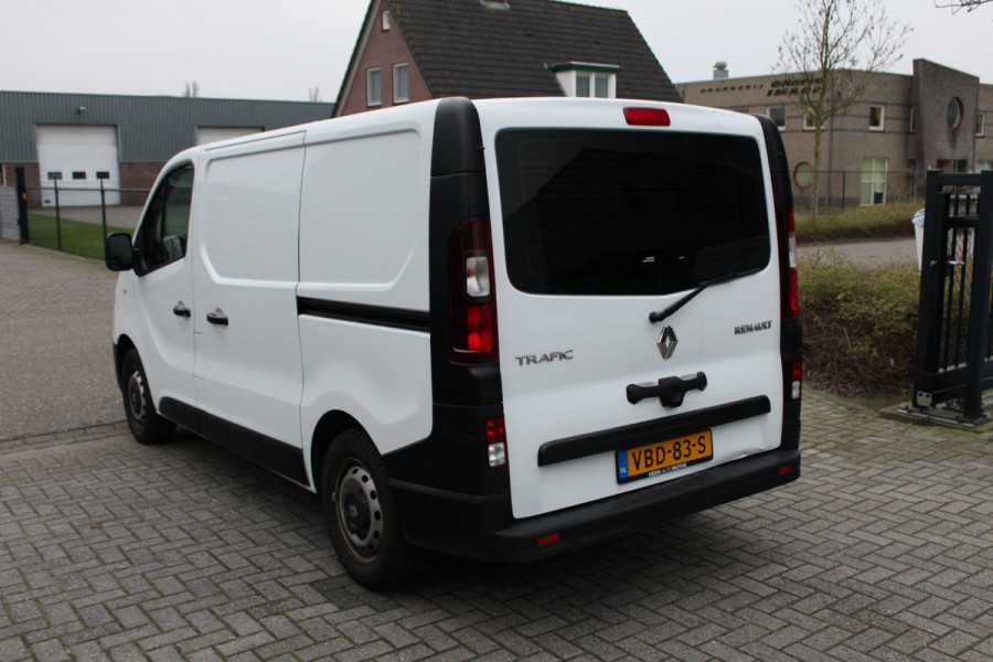 Renault Trafic T29 1.6 dCi 120PK Euro6 L1 Comfort ✓ 3-zits ✓ airco ✓ navigatie ✓ 2x schuifdeur