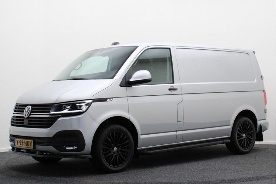 Volkswagen Transporter 2.0 TDI DSG L1H1 Highline 3-Zits, LED, ACC, Leer, Apple CarPlay, Camera, Standkachel, Trekhaak, 18''