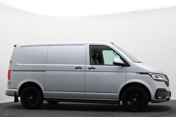 Volkswagen Transporter 2.0 TDI DSG L1H1 Highline 3-Zits, LED, ACC, Leer, Apple CarPlay, Camera, Standkachel, Trekhaak, 18''