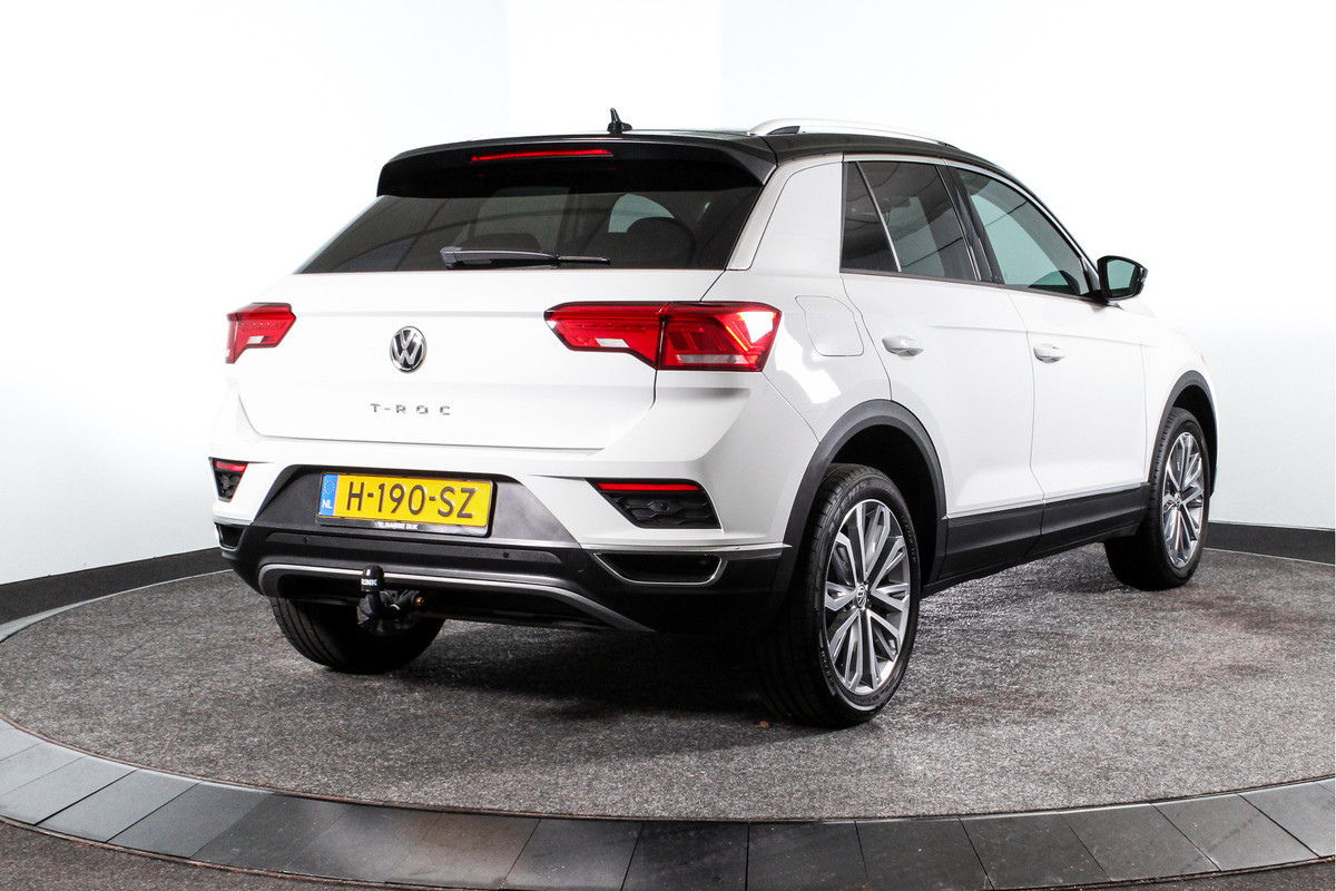 Volkswagen T-Roc 1.5 TSI 150 PK Style Business Automaat | Adapt. Cruise | Camera | PDC | NAV + App. Connect | Elek. Klep | Auto. Airco | Trekhaak | LM 18"|