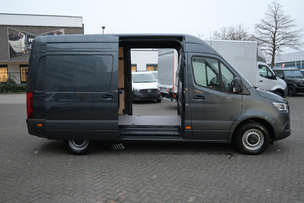 Mercedes-Benz Sprinter 319 CDI L2H2 Pro HD 3500 kg Trekhaak, Linker schuifdeur, LED koplampen, Geveerde stoel, Etc.