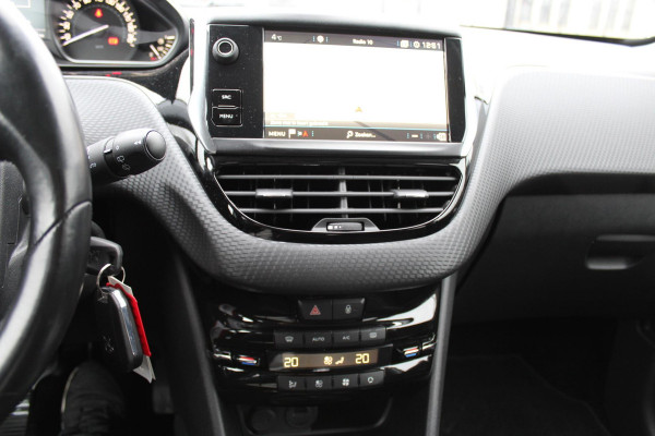 Peugeot 208 1.2 PureTech Allure 5 drs nap camera multimedia