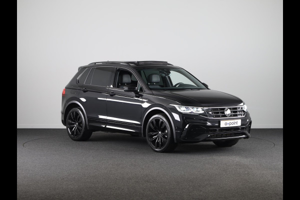 Volkswagen Tiguan 1.5 TSI R-Line Business+ 150PK | Automaat (DSG) | Panoramadak | Camera | 20 Inch | Black Edition