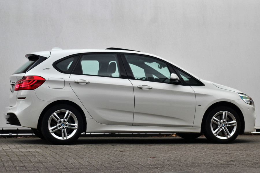 BMW 2 Serie Active Tourer 225xe iPerformance High Executive | M-sport | Pano | Camera | LED | Nwe. Accu