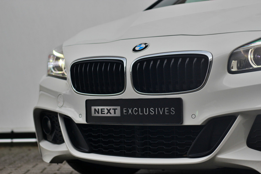 BMW 2 Serie Active Tourer 225xe iPerformance High Executive | M-sport | Pano | Camera | LED | Nwe. Accu