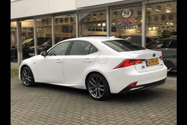 Lexus IS 300h 223pk F Sport Line | Premium Navigatie, Leer, Geheugenfunctie, Stoelventilatie, Parkeersensoren, Adaptive cruise control