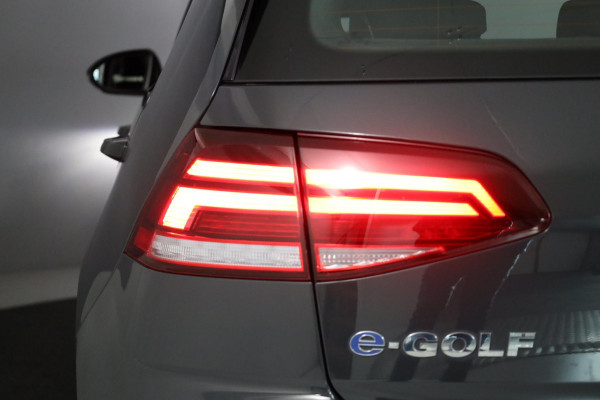 Volkswagen e-Golf E-DITION 136 pk | Navigatie | Warmtepomp | Parkeersensoren | Adaptieve cruise control | LED koplampen |