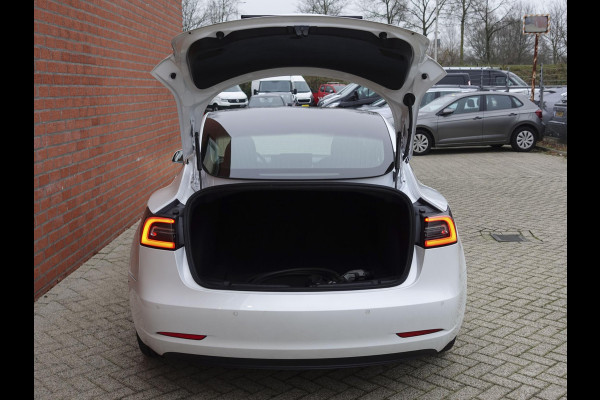 Tesla Model 3 Standard RWD Plus 60 kWh Autopilot Airco Navi Panoramadak Leder Full LED PDC VA + Camera