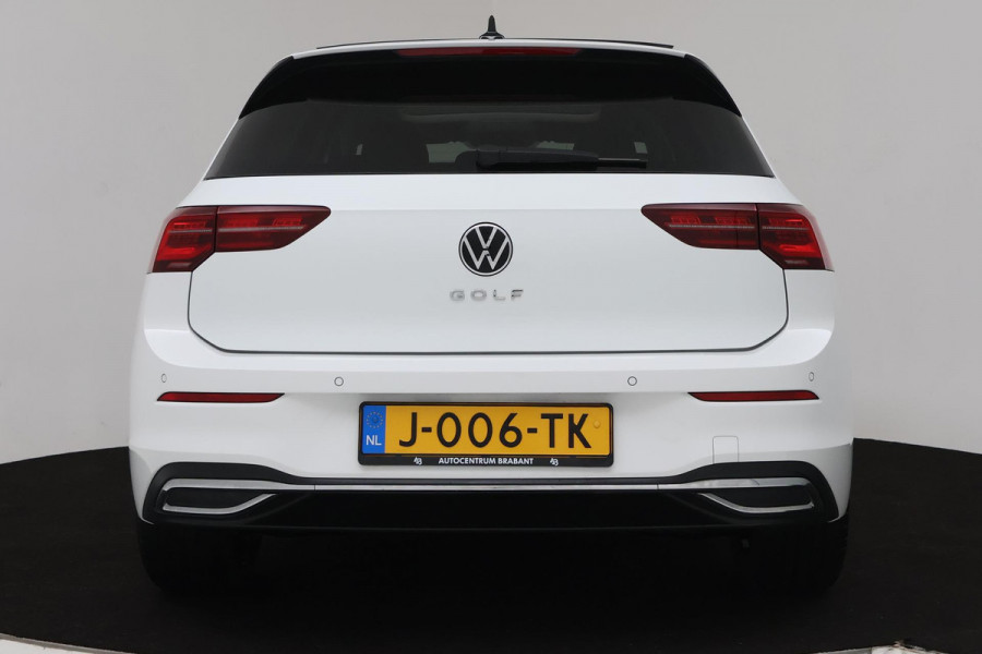 Volkswagen Golf 1.5 eTSI Style Automaat (VIRTUAL, PANORAMADAK, NAVIGATIE, ADAPTIVE, ELEKT STOEL, PDC, NL-AUTO, GOED ONDERHOUDEN)