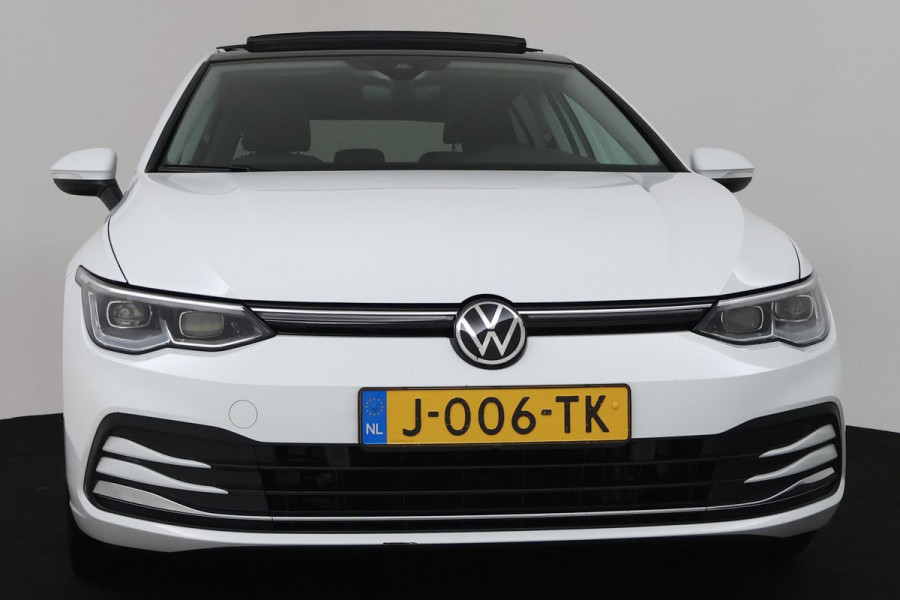 Volkswagen Golf 1.5 eTSI Style Automaat (VIRTUAL, PANORAMADAK, NAVIGATIE, ADAPTIVE, ELEKT STOEL, PDC, NL-AUTO, GOED ONDERHOUDEN)