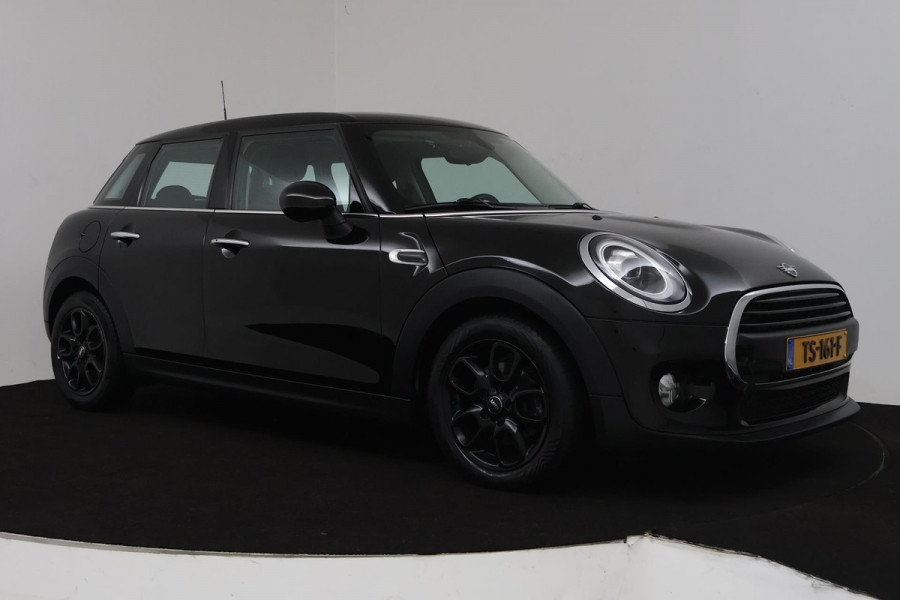 MINI Mini 1.5 One Pepper Automaat (NAVIGATIE, CLIMATE, CRUISE, PARKEERSENSOREN, LED, NL-AUTO, DEALER ONDERHOUDEN)