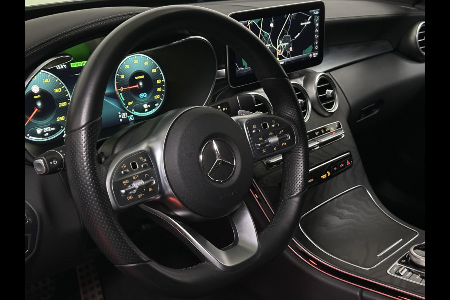 Mercedes-Benz C-Klasse Estate 300 e AMG Line Plug in Hybrid 320pk PHEV | Panodak | Luchtvering | Lederen Alcantara Sportstoelen Verwarmd | Burmester Audio | Adaptive Cruise | Navigatie | Apple Carplay |