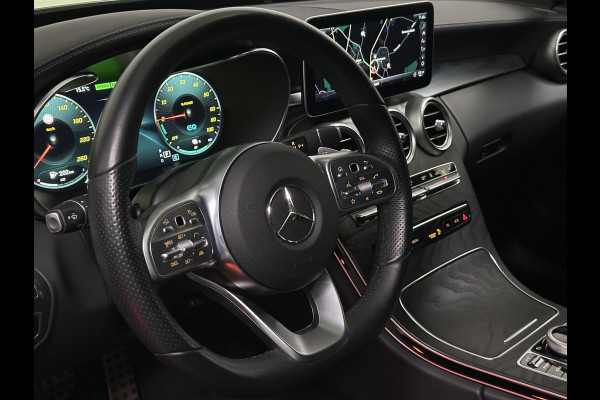 Mercedes-Benz C-Klasse Estate 300 e AMG Line Plug in Hybrid 320pk PHEV | Panodak | Luchtvering | Lederen Alcantara Sportstoelen Verwarmd | Burmester Audio | Adaptive Cruise | Navigatie | Apple Carplay |