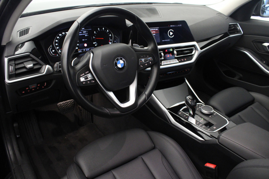 BMW 3 Serie 318i Executive Edition |Navi|Camera|Leder|