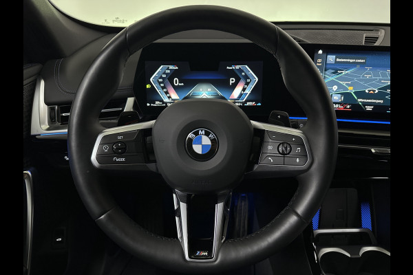 BMW X1 sDrive20i M Sport | Adaptive Cruise | Head Up | Alcantara Sportstoelen | Live Cockpit 360 Camera | Memory