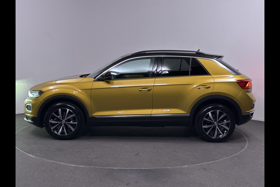 Volkswagen T-Roc 1.5 TSI Style 150pk DSG Dealer O.H | Adaptive Cruise | Navi | Stoel /Stuur Verwarming | Laneassist | 17"L.M |