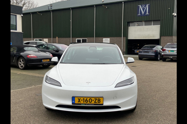 Tesla Model 3 Long Range AWD 78 kWh HIGHLANDER VAN: 49.900,- VOOR: 47.899,- EINDEJAARSVOORDEEL: 2.023,- | ORIG. NL. NAP KM.