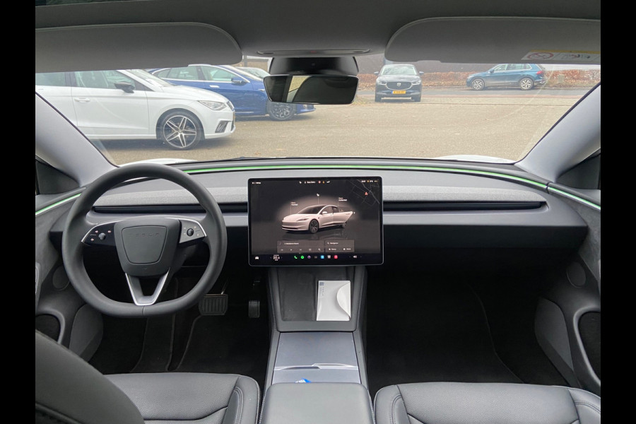 Tesla Model 3 Long Range AWD 78 kWh HIGHLANDER VAN: 49.900,- VOOR: 47.899,- EINDEJAARSVOORDEEL: 2.023,- | ORIG. NL. NAP KM.