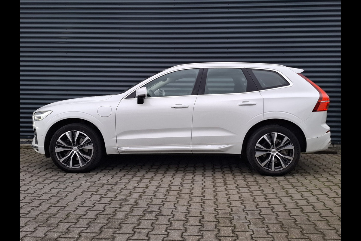 Volvo XC60 T8 AWD Inscription Plug in Hybrid Facelift PHEV | Nieuw Model | Panodak | Trekhaak af Fabriek | Google Assistant | Harman Kardon | Lederen Sportstoelen Memory | Navigatie | Apple Carplay | 360 Camera |