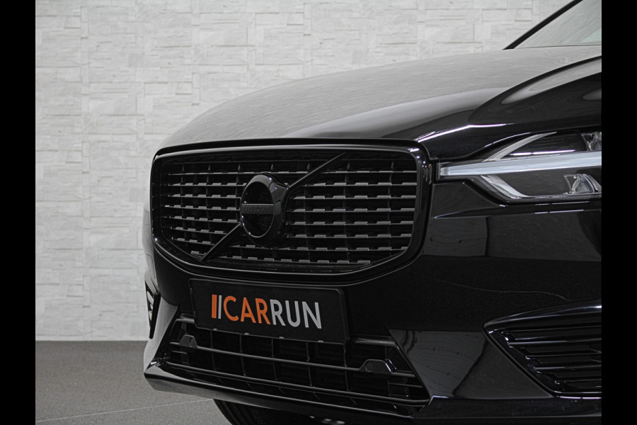 Volvo XC60 2.0 T8 AWD R-Design | Panorama | Massage | ACC | Stoelventilatie | Harman-Kardon | Pilot-Assist | Keyless-Entry | Memory | Leder | LED | Voorruit Verwarming | Sportstoelen | Carplay | Camera | Getint Glas | 19'' | E-Achterklep |