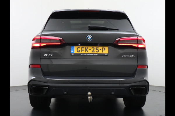 BMW X5 XDrive45e M SPORT VAN: 79.900,- VOOR: 73.877,- EINDEJAARSVOORDEEL: 6.023,- | INDIVIDUAL INT.| ACTIVE STEERING |B&W audio