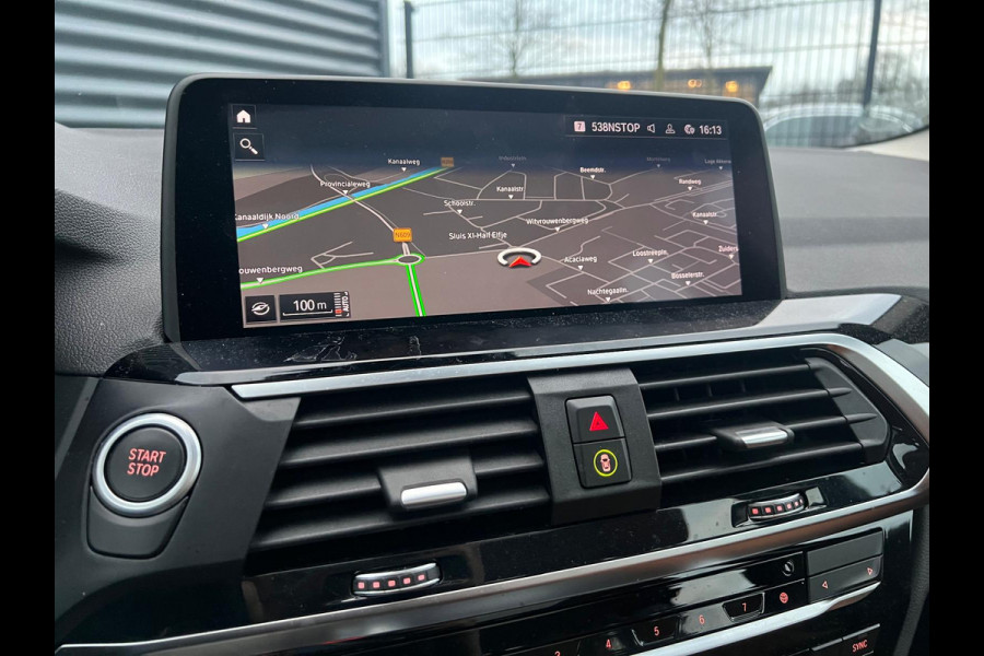 BMW X3 xDrive30e xLine Plug in Hybrid PHEV | Panodak | Harman/Kardon | Carplay | Camera | Head-up Display | Sportstoelen Leder |