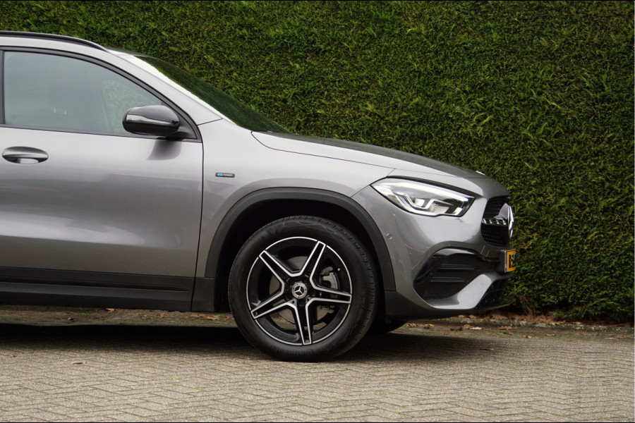 Mercedes-Benz GLA GLA 250 e AMG Line Night | Trekhaak Sfeerverlichting Dodehoek