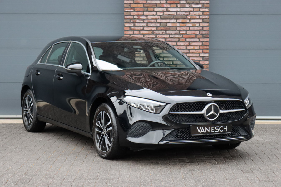 Mercedes-Benz A-Klasse 250 e Luxury Line Aut8 | Facelift | Widescreen | Camera | Stoelverwarming | Zitcomfortpakket | DAB | Apple Carplay/Android Auto | Cruise Control |