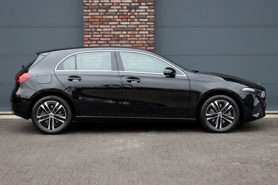 Mercedes-Benz A-Klasse 250 e Luxury Line Aut8 | Facelift | Widescreen | Camera | Stoelverwarming | Zitcomfortpakket | DAB | Apple Carplay/Android Auto | Cruise Control |