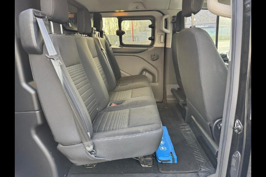 Ford Transit Custom 2.0 TDCI 300 L1 170pk Limited | Dubbele Cabine | DC | Dubbele Schuifdeur | Stoel-Stoel | Trekhaak | Navigatie | Stoelverwarming | Camera |