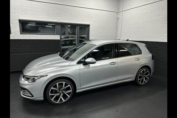 Volkswagen Golf 1.0 eTSI Life, DSG, Led, CarPlay, Sfeerverlichting