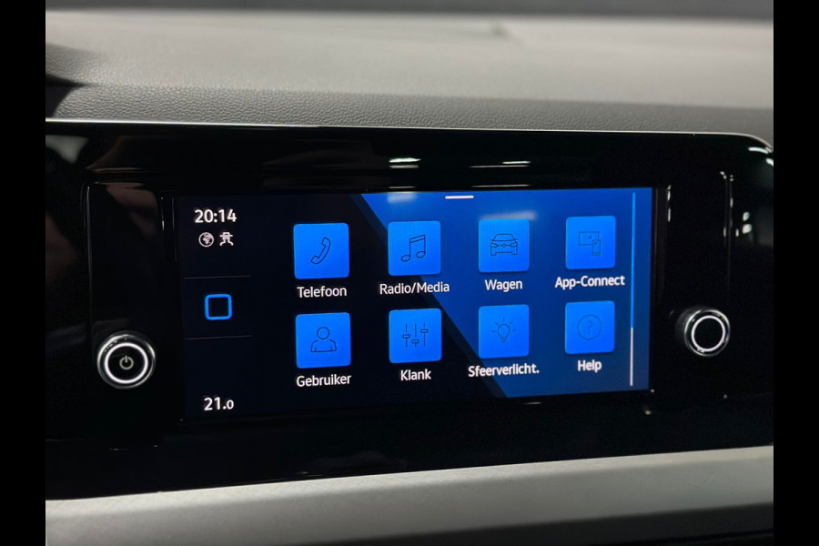 Volkswagen Golf 1.0 eTSI Life, DSG, Led, CarPlay, Sfeerverlichting