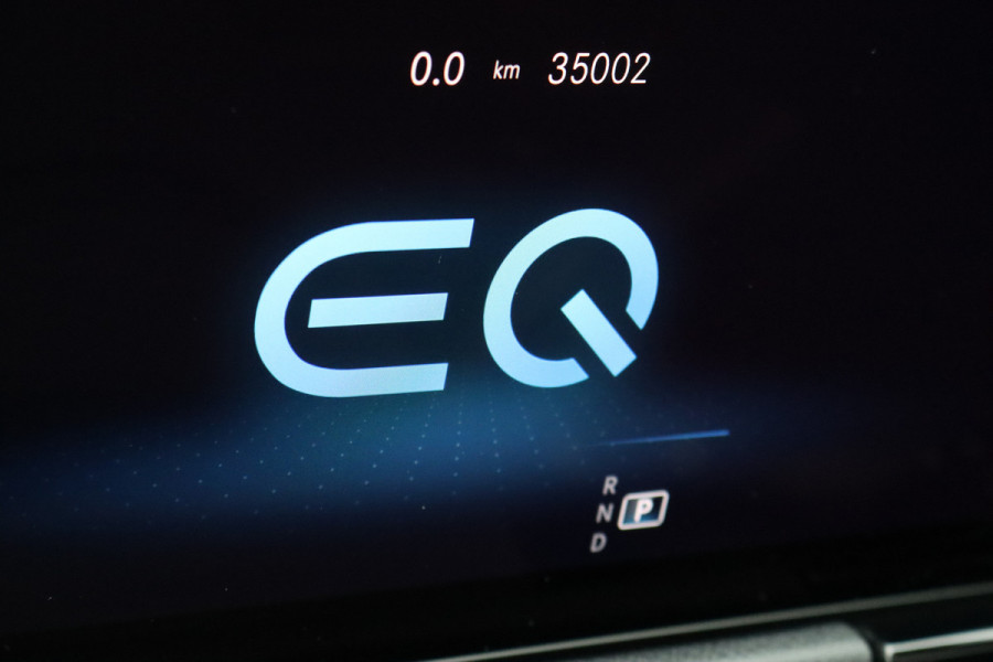 Mercedes-Benz EQA 250+ Business Edition 71 kWh | Panoramadak | Memory | Trekhaak | Augmented Reality | Keyless Go | Surround Camera | Sfeerverlichting | Widescreen |