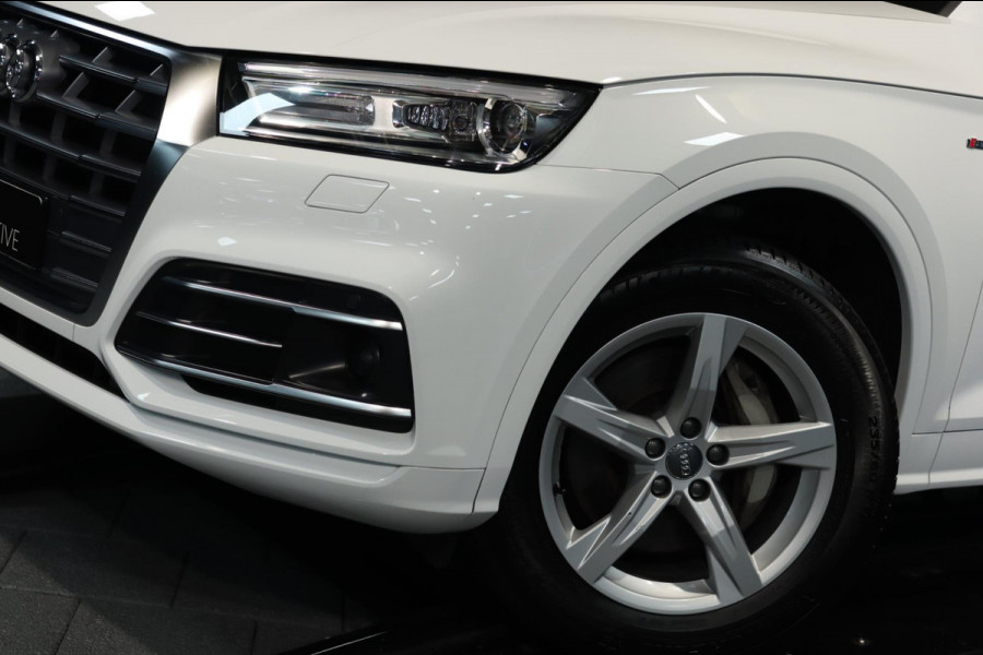 Audi Q5 50 TFSI e quattro / S LINE / PANODAK / DODEHOEK / LEDER / ELEK STOEL / 18''