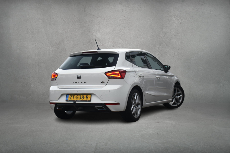 Seat Ibiza 1.0 TSI FR Business Intense | Automaat | Trekhaak | Leer/ Alcantara | CarPlay