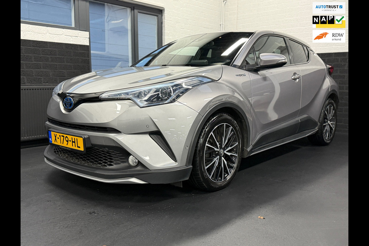 Toyota C-HR 1.8 Hybrid Bi-Tone Plus Sport, Leder, Camera, JBL, DAB