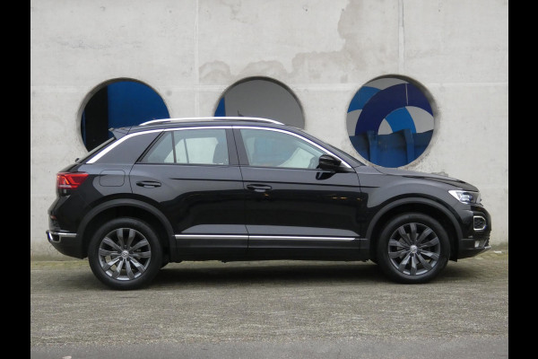 Volkswagen T-Roc 1.5 TSI Sport | NAVIGATIE | TREKHAAK |