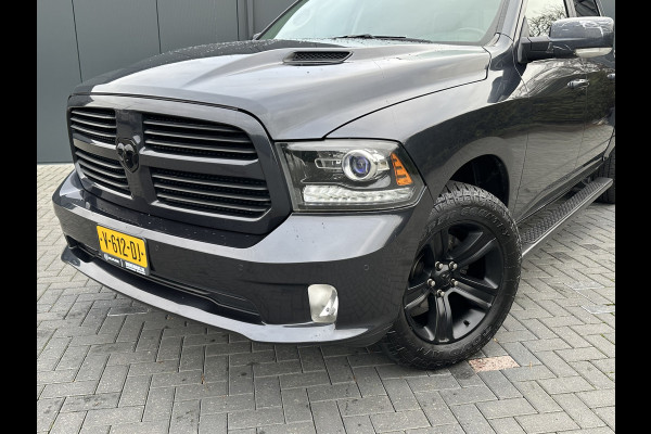 Dodge Ram 1500 5.7 V8 SPORT / LAGE BIJTELLING !! / LUCHTVERING / GORILLA EXHAUST / 3.5T TREKHAAK / CAMERA / CREW CAB / DEALER ONDERHOUDEN