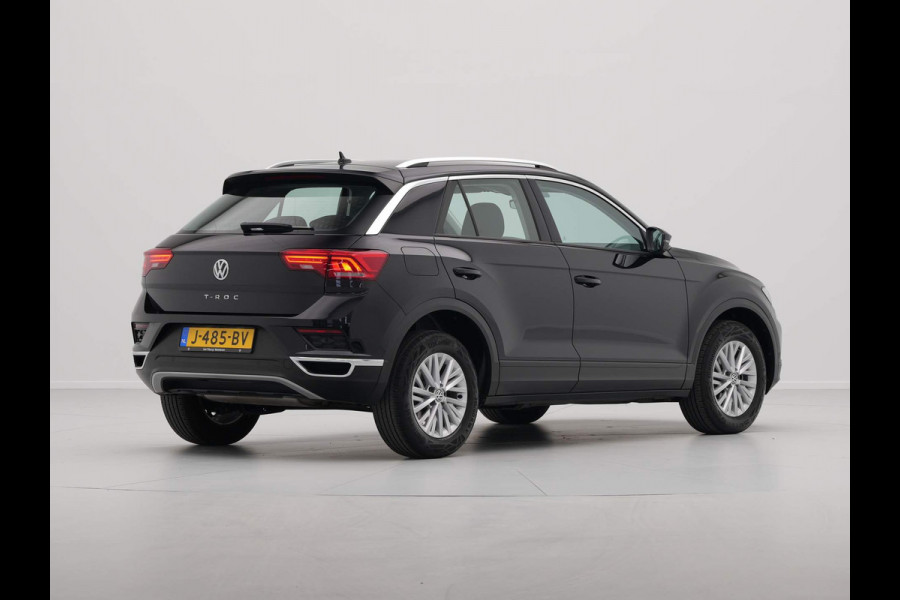 Volkswagen T-Roc 1.0 TSI 115pk Style Navigatie Pdc Airco Lm Velgen 270