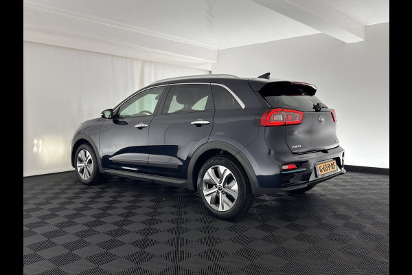 Kia e-Niro ExecutiveLine 64 kWh Aut. *FULL-LEATHER | JBL-AUDIO | FULL-LED | NAVI-FULLMAP | DAB | ADAPT.CRUISE | CAMERA | MEMORY-PACK | LANE-ASSIST | KEYLESS | DIGI-COCKPIT | SHIFT-PADDLES | COMFORT-SEATS | 17"ALU*