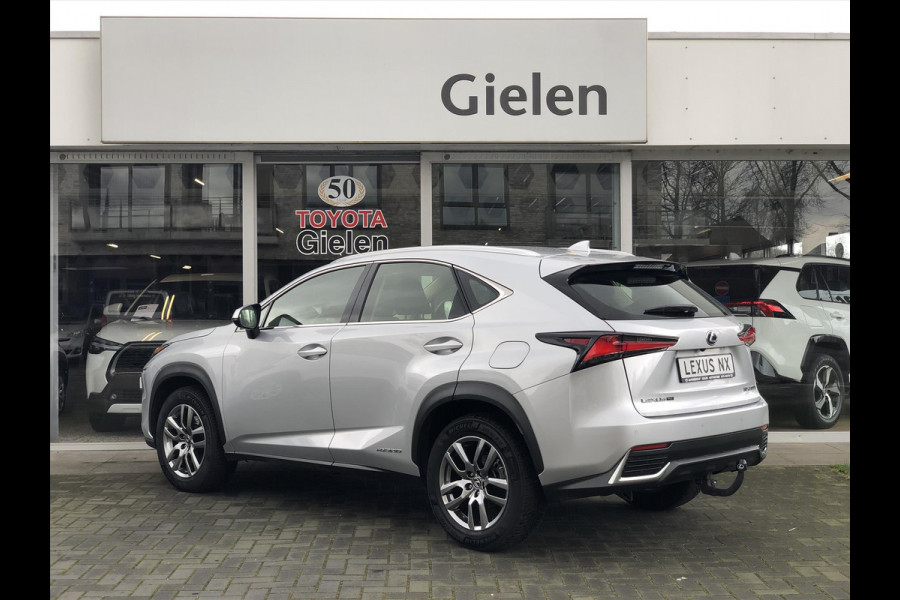 Lexus NX 300h AWD Sport Edition | Trekhaak, Eerste eigenaar, Leer, Stoelverwarming, Parkeersensoren, 18 inch, Navigatie, CarPlay