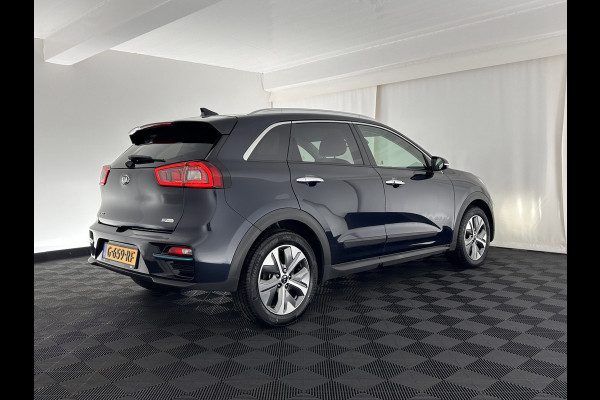 Kia e-Niro ExecutiveLine 64 kWh Aut. *FULL-LEATHER | JBL-AUDIO | FULL-LED | NAVI-FULLMAP | DAB | ADAPT.CRUISE | CAMERA | MEMORY-PACK | LANE-ASSIST | KEYLESS | DIGI-COCKPIT | SHIFT-PADDLES | COMFORT-SEATS | 17"ALU*