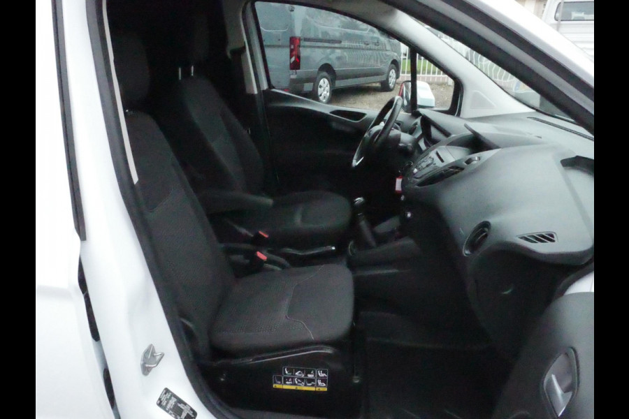 Ford Transit Courier 1.5 TDCI 75PK, L1, Airco