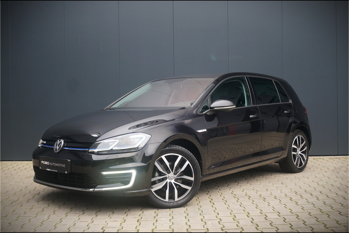 Volkswagen e-Golf e-Golf | Virtual | Dynaudio | Camera | Warmtepomp | NAP | Stoelverwarming | LED | Ambience Verlichting | BTW | Adaptive Cruise Control | LM. Velgen | Climate Control | Navigatie | PDC |