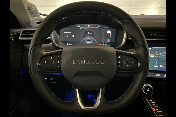 Lynk & Co 01 1.5 Plug-in Black Edition Sfeerver. Pano Trekh.