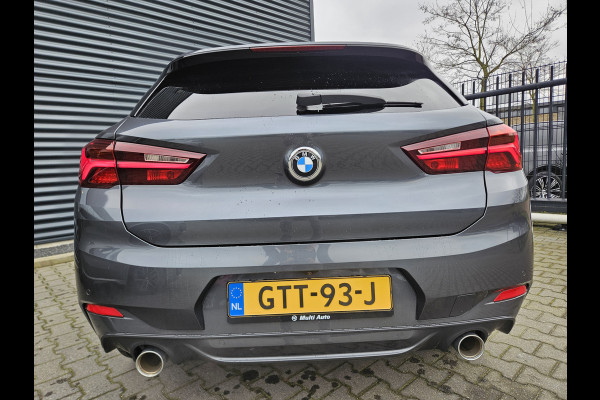 BMW X2 xDrive20i M Sport 192 pk Dealer O.H | Panodak | Lederen Sportstoelen & Memory | Apple Carplay | Head Up | Camera |Stuurverwarming | Sfeerverlichting | 19"L.M | DAB |