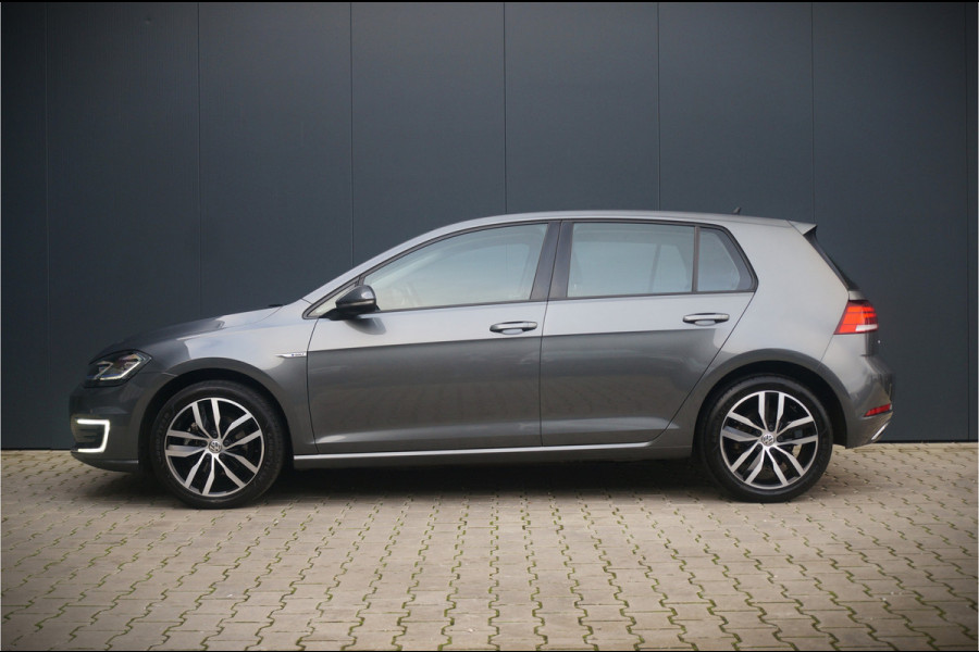 Volkswagen e-Golf E-DITION | Virtual | Camera | Keyless | Warmtepomp | NAP | Stoelverwarming | LED | BTW | Adaptive Cruise Control | LM. Velgen | Climate Control | Navigatie | PDC |