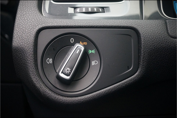 Volkswagen e-Golf E-DITION | Virtual | Camera | Keyless | Warmtepomp | NAP | Stoelverwarming | LED | BTW | Adaptive Cruise Control | LM. Velgen | Climate Control | Navigatie | PDC |